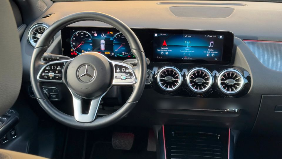 Mercedes GLA 250 e - MBUX, 360 Grad, Parkhilfe, Business Paket in Köln