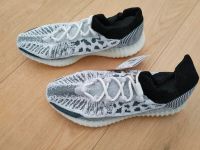 Adidas Yeezy Boost 350 V2 CMPCT Panda Größe 46 Sachsen-Anhalt - Hohenmölsen Vorschau