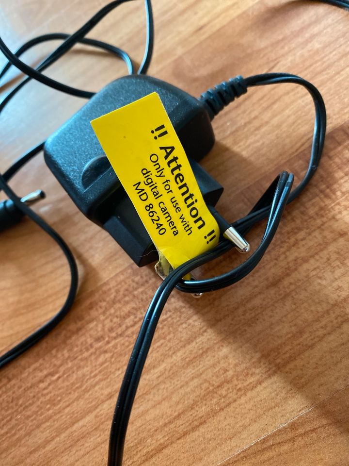 Ladekabel für Medion Digitalkamera 86240 in Groß Wittensee