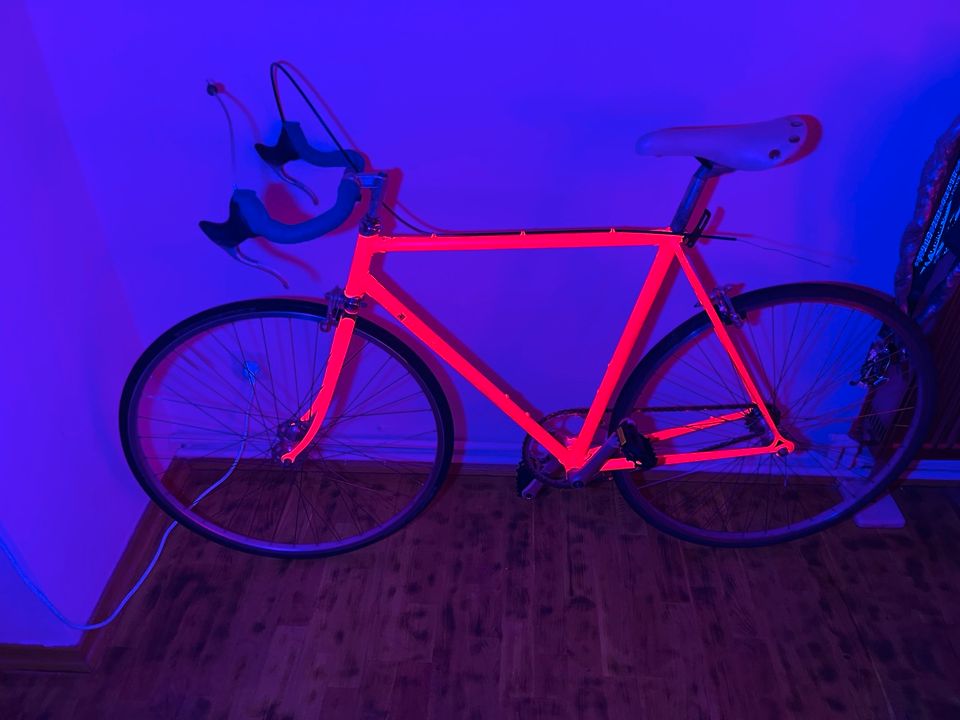 Rennrad singelspeed fixi  Show bike Neon pink in Berlin