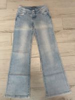 Damen Bootcut Jeans Niedersachsen - Regesbostel Vorschau