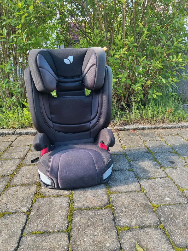 Joie Auto-Kindersitz 9-36 kg in Backnang