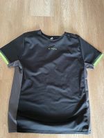 Decathlon Shirt Sport schwarz grau Fitness 152/158 Fußball Nordrhein-Westfalen - Overath Vorschau