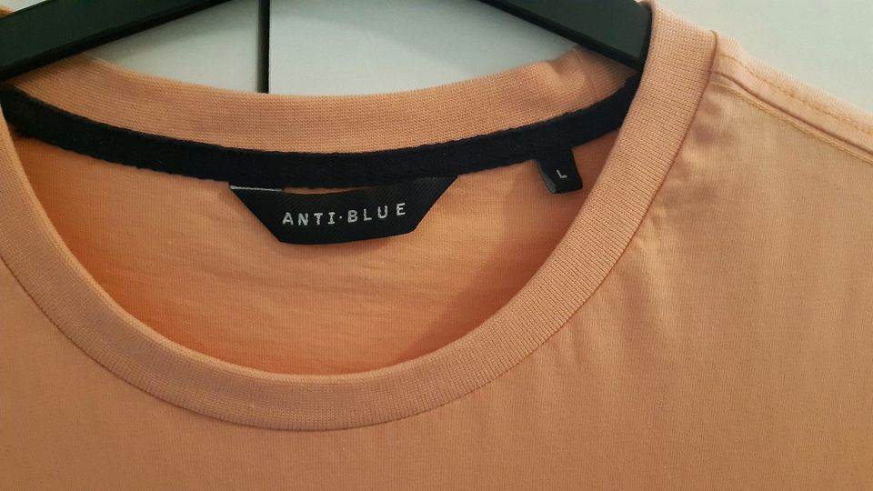 Herren T-Shirt von Anti Blue in Dortmund