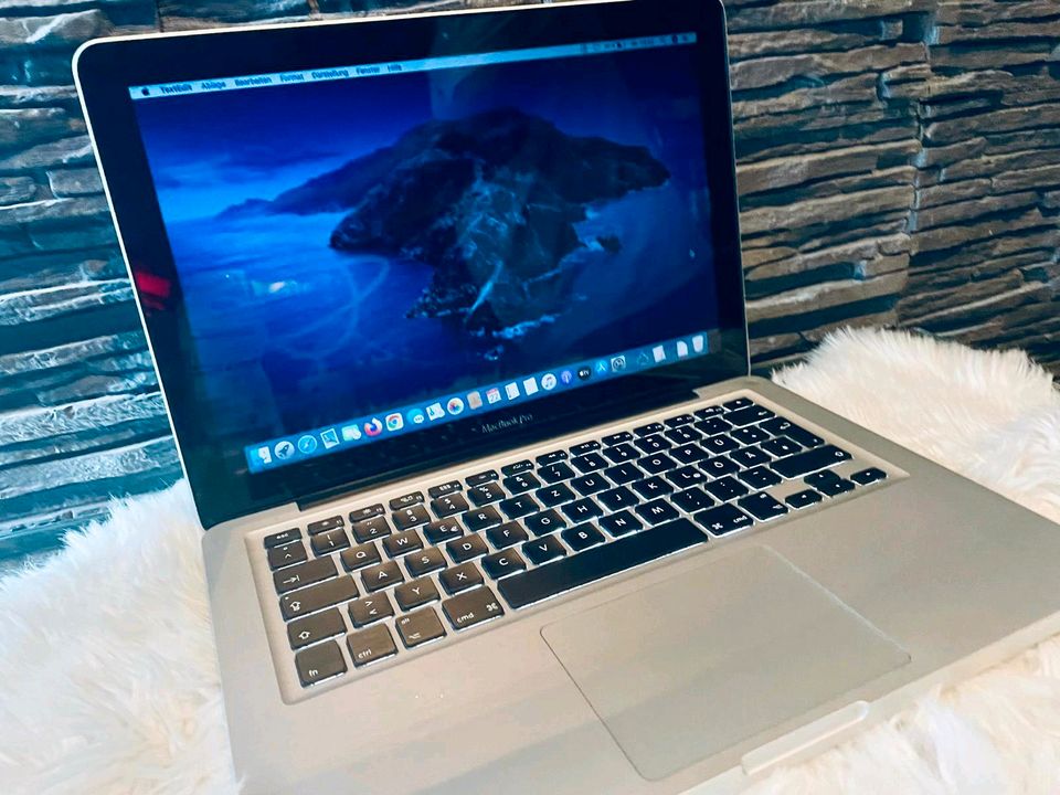 MacBook Pro mit einer neuen Tastatur (Grafikkarte 600 Euro wert ) in Ahrensburg