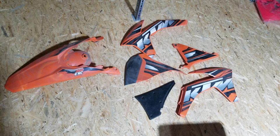 Ktm EXC 300 Verkleidungsteile Plastikkit in Reisbach