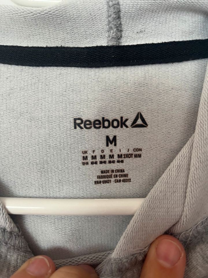 Reebok Hoodie Pullover Sport Größe M grau grün in Murnau am Staffelsee