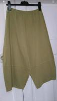 Sommerhose,S,fällt gr.aus,grün,super bequem,Bambus,Länge ca.7/8 Berlin - Zehlendorf Vorschau