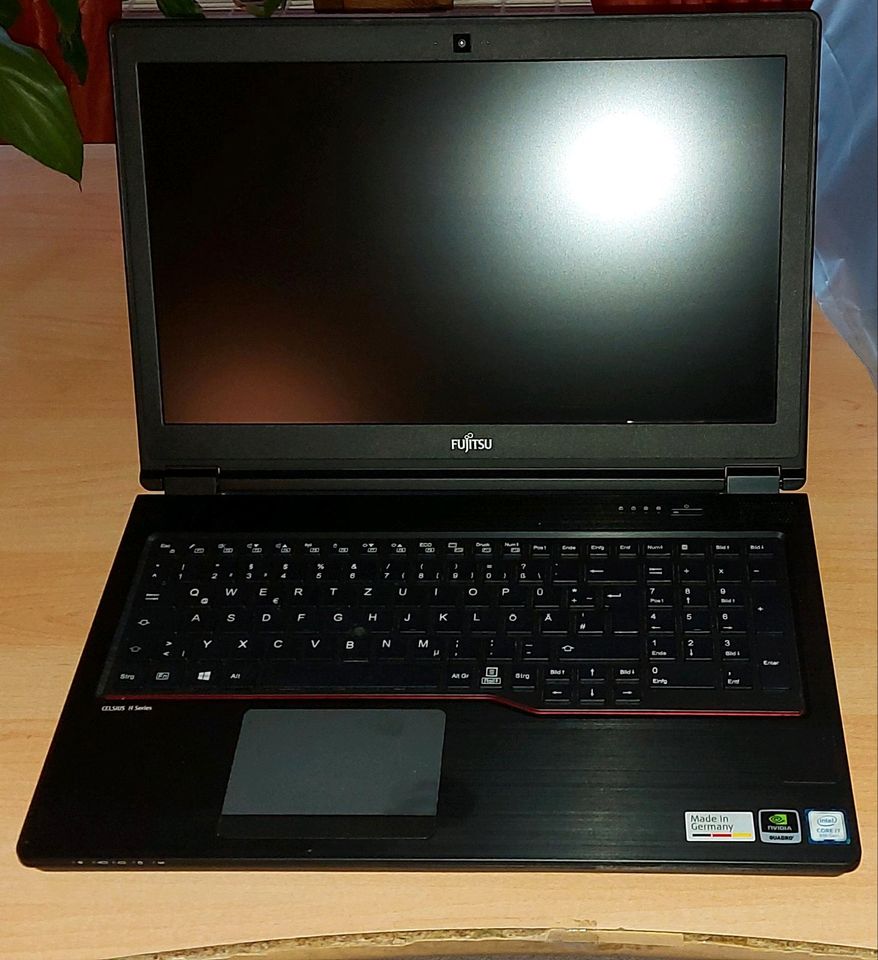 Business Notebook Fujitsu Celsius H780 in Flonheim