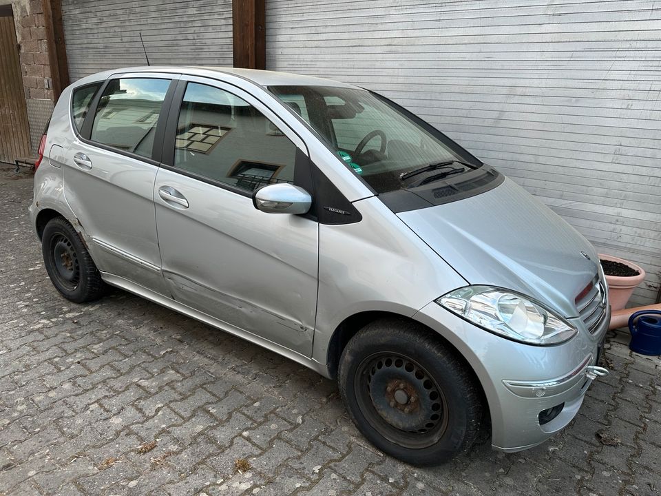 Mercedes Benz W169 A170 Schlachtfest Teile Polarsilber 761 in Erding