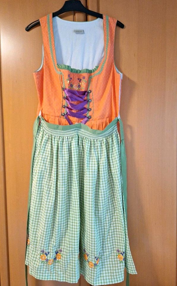 Dirndl Landhaus Orange grün Gr. 44 in München