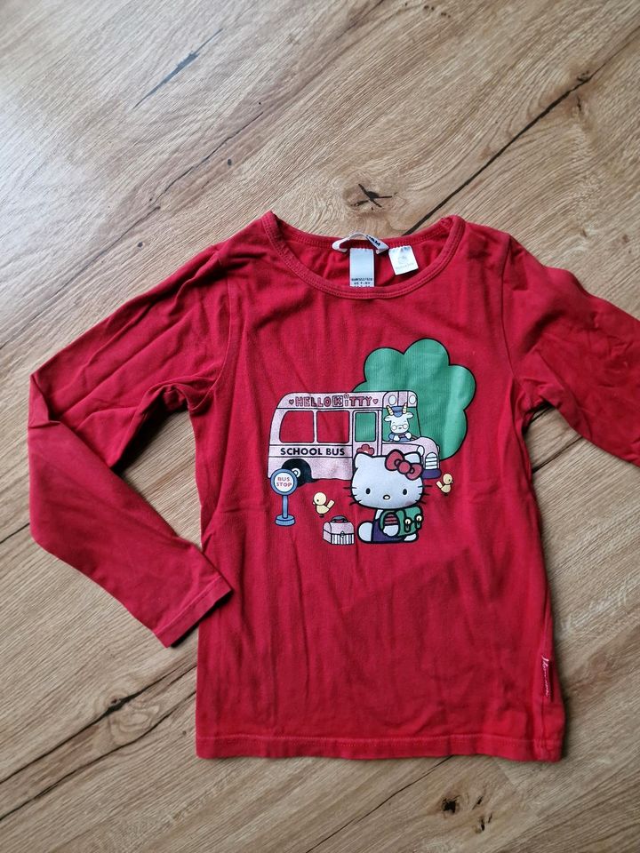 Hello Kitty Langarmshirt Longsleeve H&M 122 128 rot in Berlin - Hellersdorf  | eBay Kleinanzeigen ist jetzt Kleinanzeigen