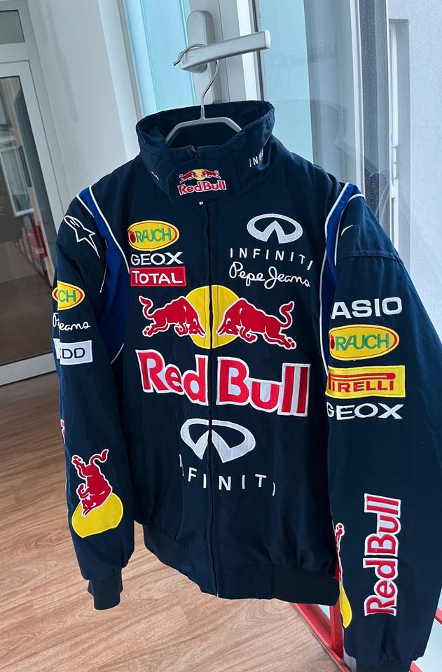 Red bull vintage Jacke bomberjack, f1 jacke ,racing Jacke in Nürnberg (Mittelfr)