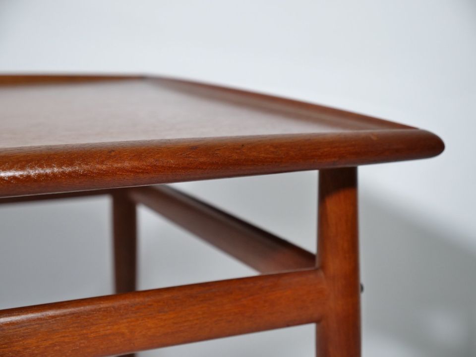 Danish Design Beistelltisch Grete Jalk Teak Couchtisch 60er Jahre in Mainz