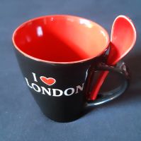 Tasse, Becher London mit Löffel und Halterung Kreis Pinneberg - Ellerbek Vorschau