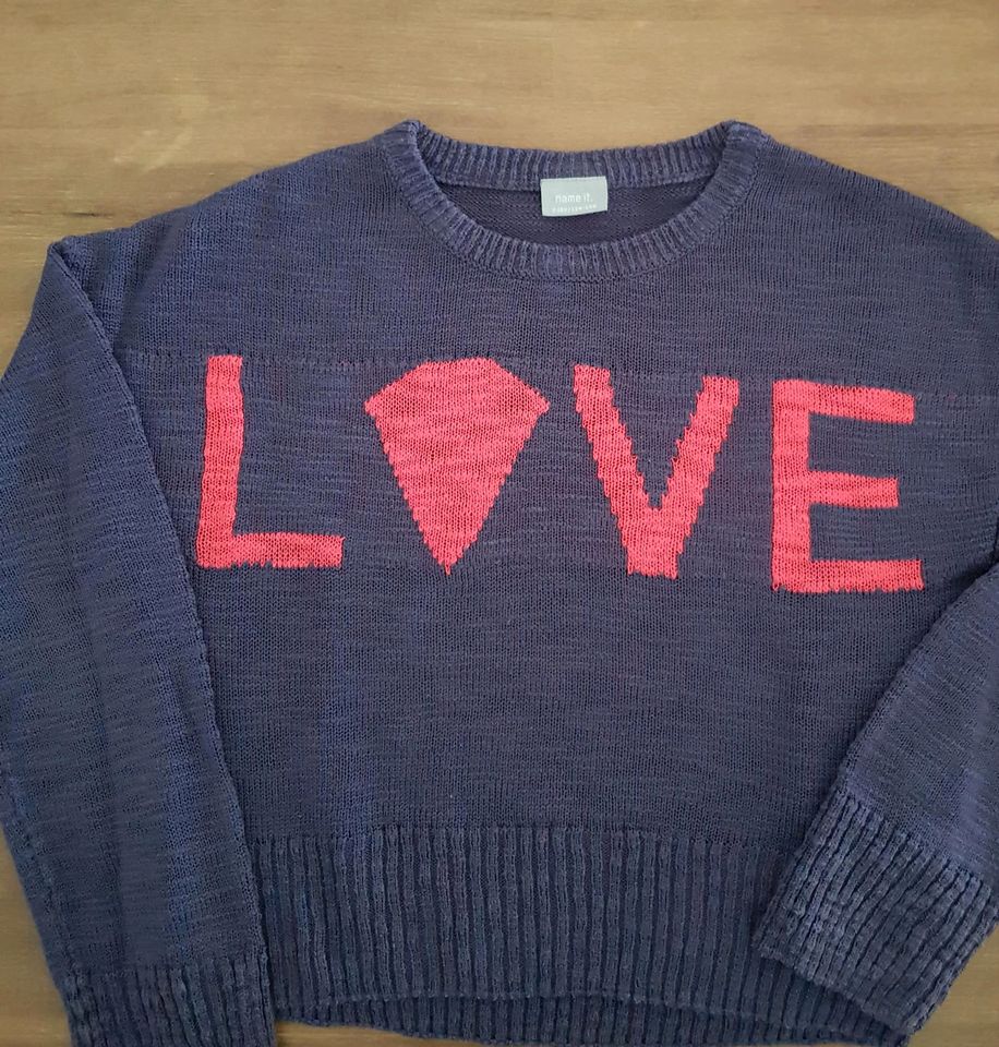 Name it Mädchen Pullover Gr. 134/140 lila Love in Verl