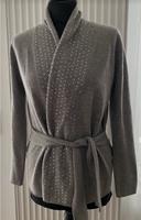 Vogue Strickjacke,aus Wolle & Kaschmir Größe S Hessen - Friedberg (Hessen) Vorschau