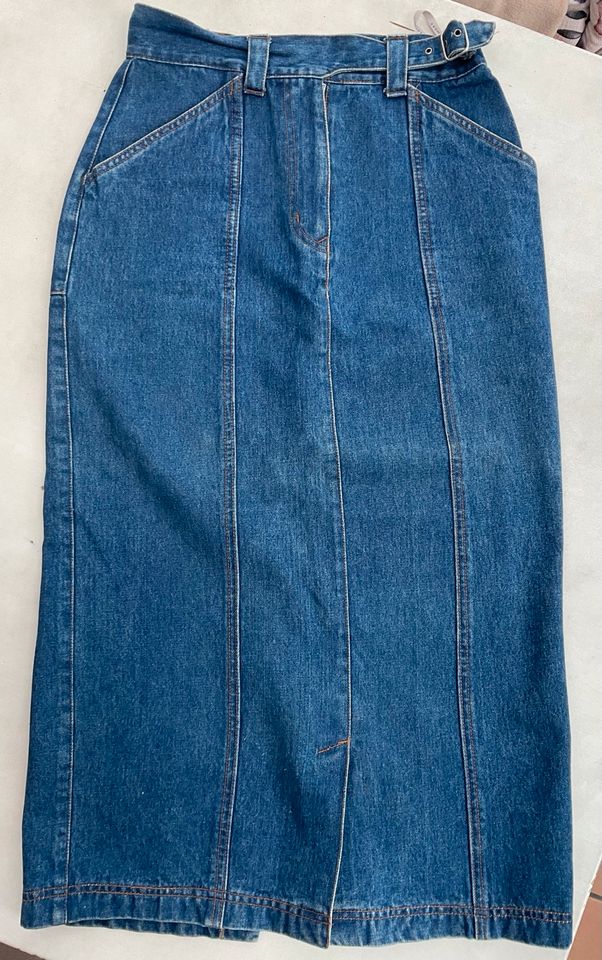 Damen Jeans Rock blau, längere Form in Erftstadt