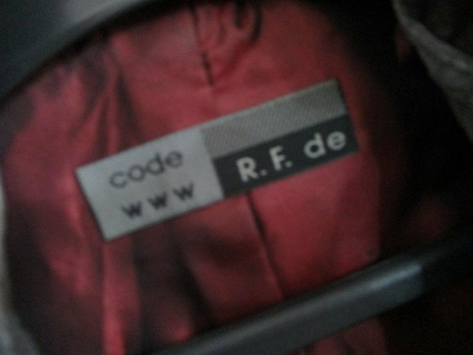 2 x Jacke exklusiv Trachtenjacken rot + grau S wenig getragen in Collenberg