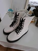 Neue weiße Stiefeletten in Größe 38 Bayern - Pliening Vorschau