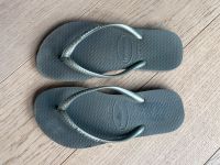 Original Havaianas Gr. 33 / 34 Flip Flops grau silber Baden-Württemberg - Konstanz Vorschau