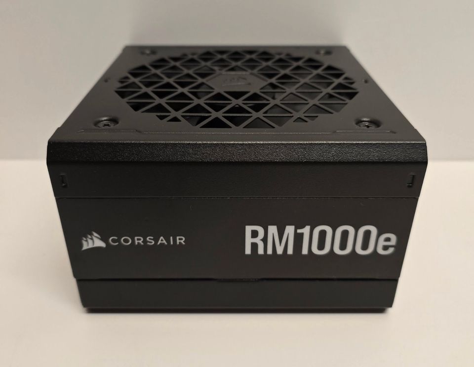 Corsair RM1000e 1000 Watt Netzteil 80+ Gold ATX3.0 PCie5.0 in Stade