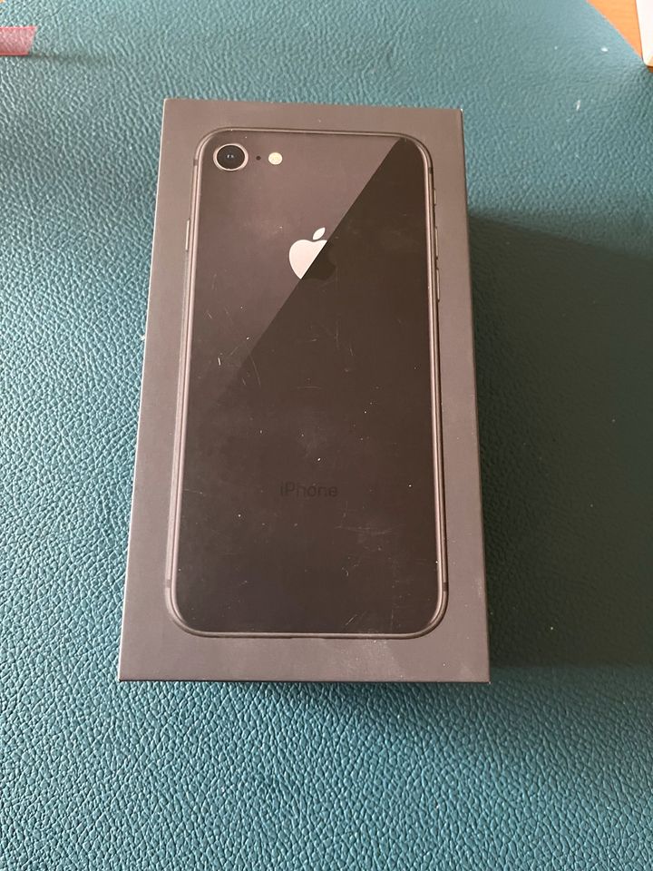 IPHONE 8 64 GB space-grey grau OVP - Guter Zustand - Köln in Köln