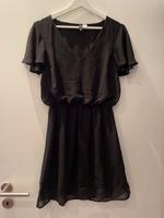 Schwarzes Kleid mit V-Ausschnitt Hessen - Lorsch Vorschau