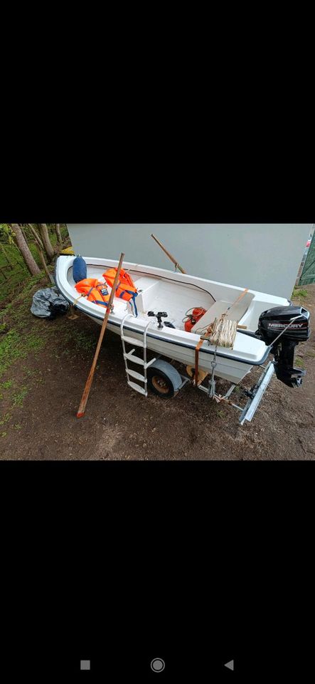 Boot mit 10 PS Motor (Führerschein-FREI) ⛵ in Süsel