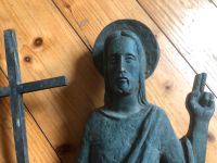 Jesusfigur mit Peacezeichen Metall 42cm(H) 23cm(B) 5cm(T) Wiesbaden - Mainz-Kastel Vorschau