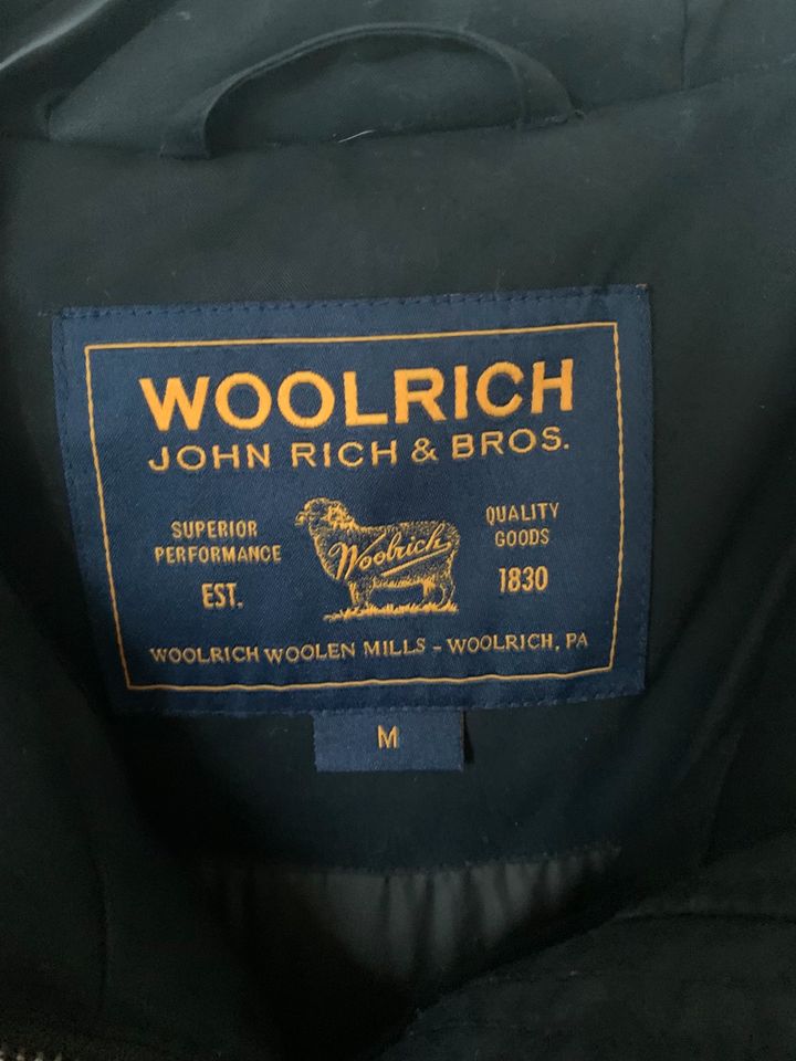 Woolrich Parka in Schwarz Größe M in Köln