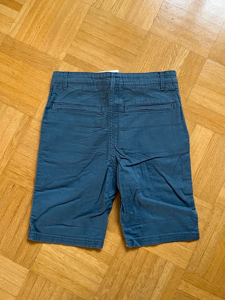 H&M Shorts Bermuda kurze Hose leicht 134 mit Etikett neu in Leipzig