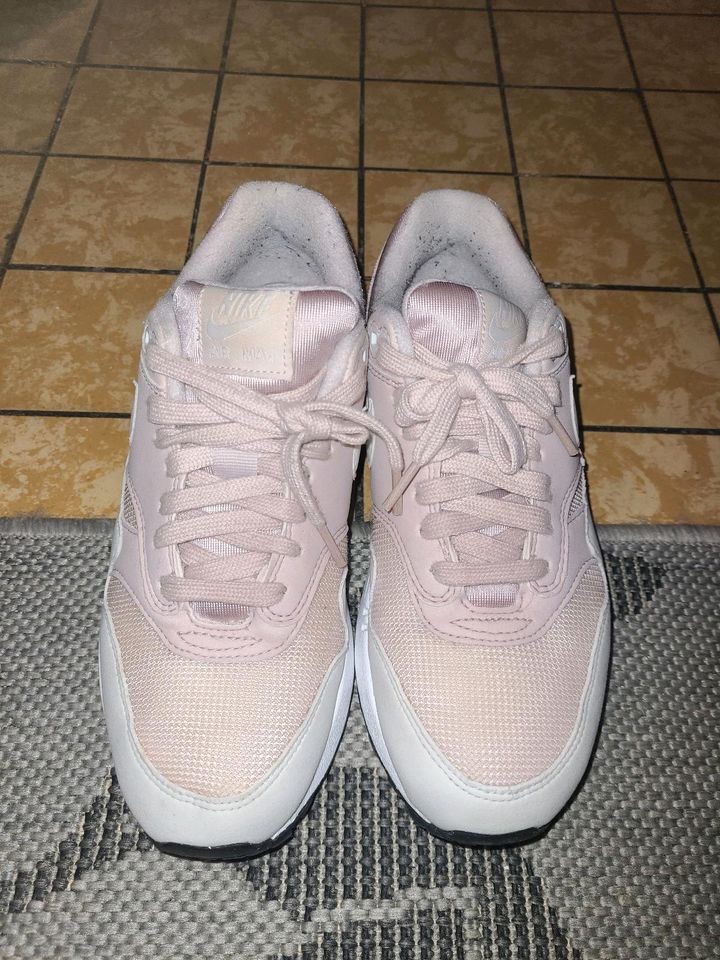 Nike Air Max 1 Größe 38.5 Damen Rosa in Friolzheim