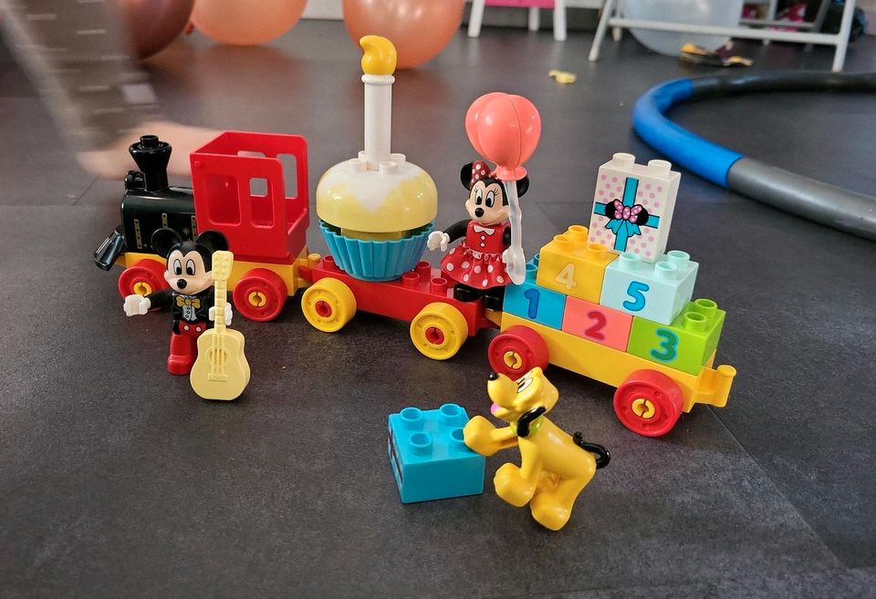 LEGO DUPLO Disney Mickys und Minnies Geburtstagszug in Gelsenkirchen