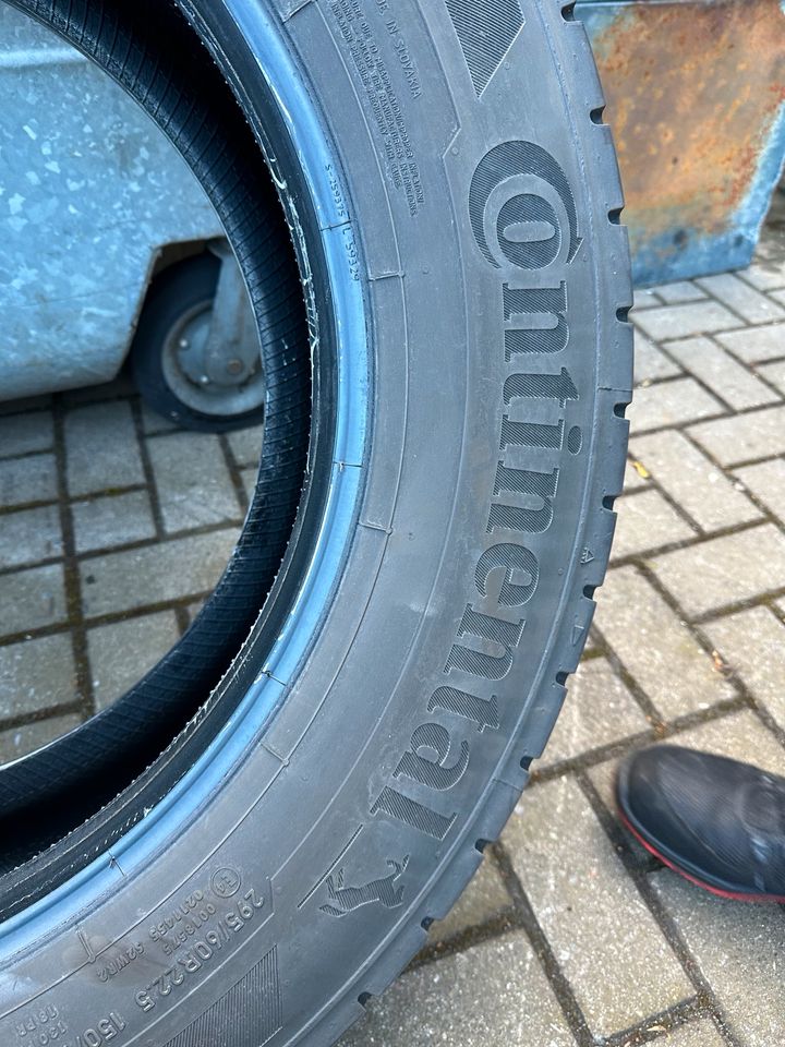 295/60 R22,5  150/147L Conti Eco Plus mehrfach vorhanden in Melle