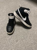 Ich Verkaufe meine Nike Sportswear Snaker Schuhe. Baden-Württemberg - Künzelsau Vorschau