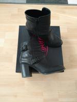 Ankle Boots Stiefeletten Schwarz Buffalo - 39 München - Trudering-Riem Vorschau