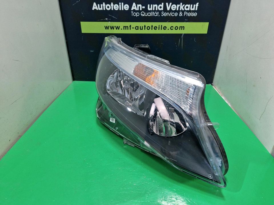 Mercedes Benz Vito W447 Scheinwerfer rechts Halogen A4479067800 in Hamburg