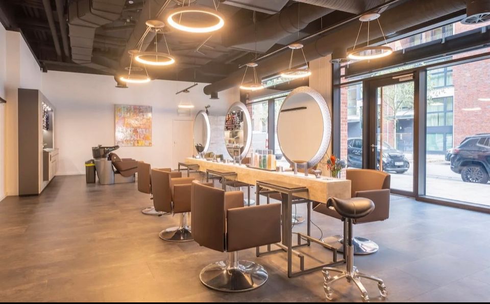 Moderner Friseursalon in der HafenCity in Hamburg