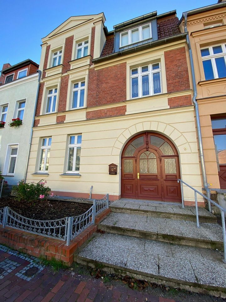 attraktives Mehrfamilienhaus mit 3 Wohnungen, Garten, Hof, Keller und