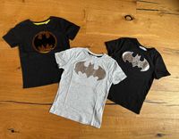 Set 3 x T-Shirt Gr. 122/128 H&M Superman Batman grau schwarz Brandenburg - Neuruppin Vorschau