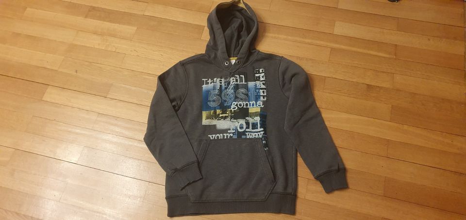 Hoodie mit Kapuze, Pullover, Gr. 152, von s.Oliver, grau m. Print in Niederwerrn