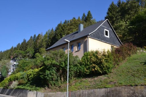 Haus / Leerstand in Neuhaus
