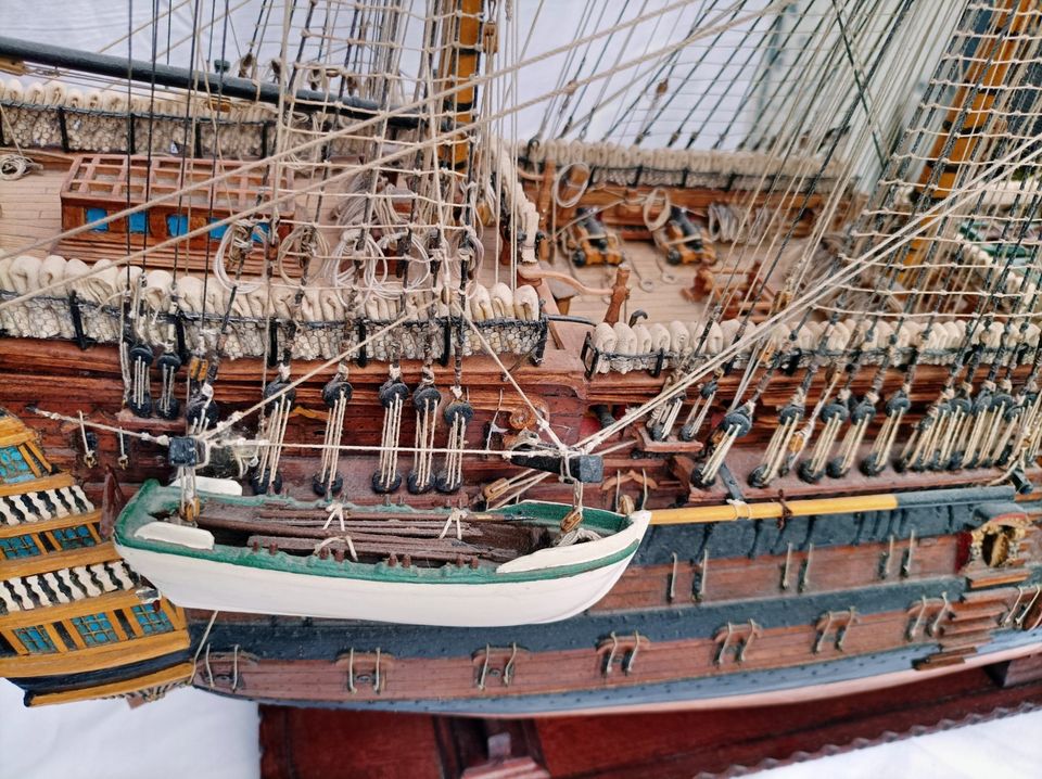Modellschiff HMS Victory, Nelsons Flaggschiff 1805 in Rostock