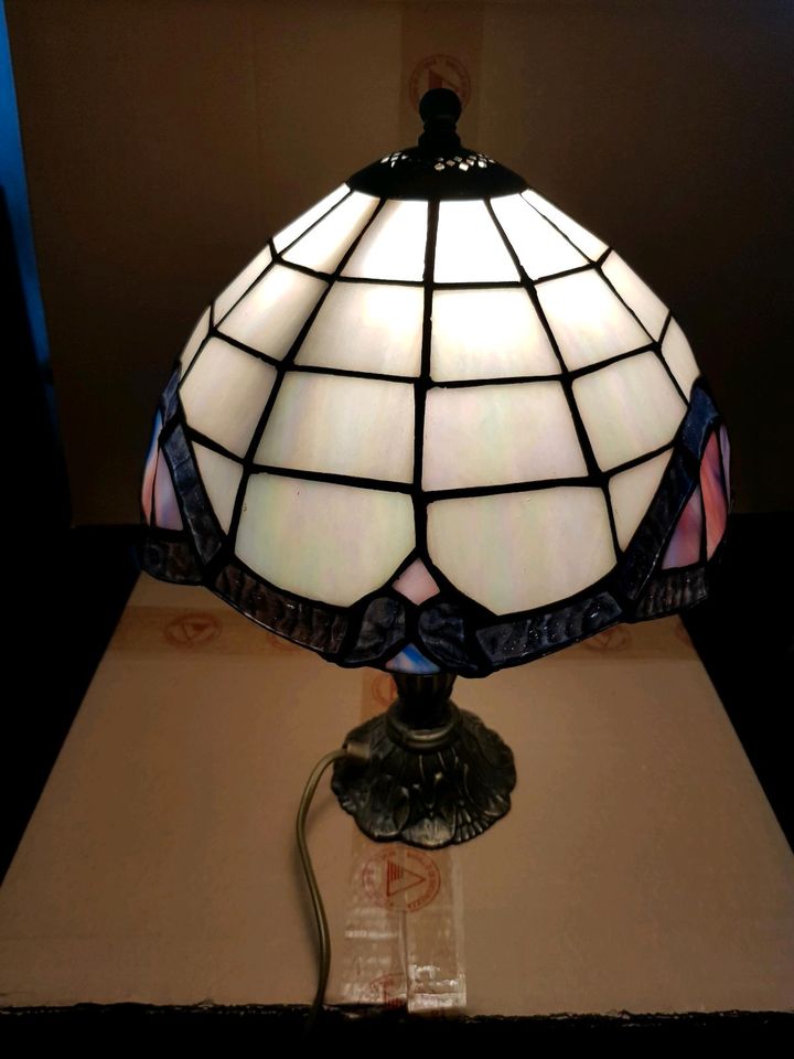 Tischlampe, Tiffany Lampe in Usingen