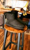 Damen Schuhe UGG Stiefel Lammfell Gr 39 Schwarz Berlin - Reinickendorf Vorschau