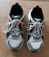 Sneakers Größe 40,5 Bayern - Altdorf Vorschau