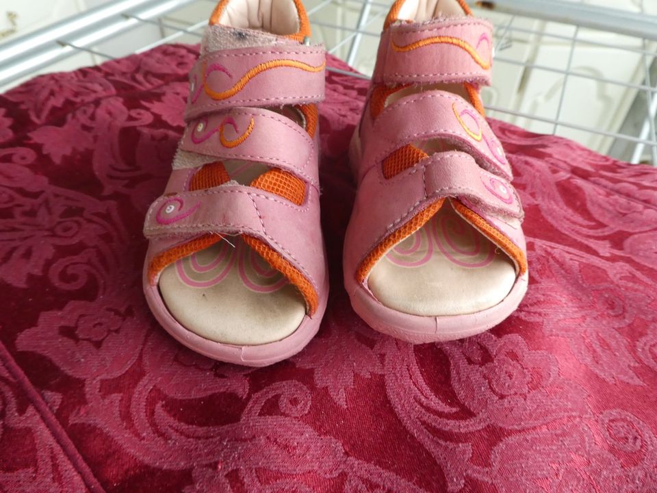 Elefanten Baby Mädchen Leder Sandalen Gr. 20  Top ! in Dresden