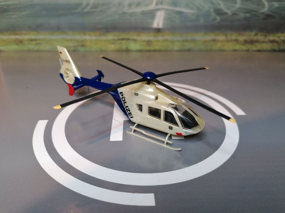 Roco Miniatur 4005 Polizei EC135 Edelweiß D-HBYB PHuStBy H0 1:87 in Bamberg