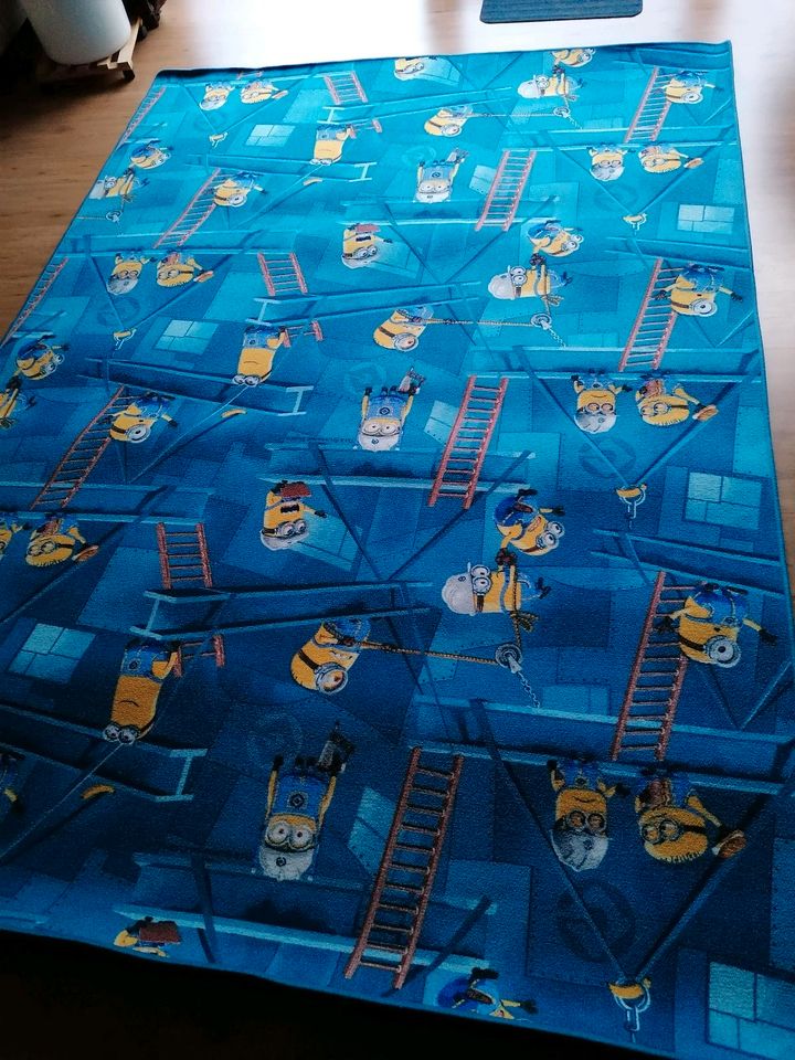 Teppich Minion 2,80 m x 2,00 m blau wie  neu in Moers